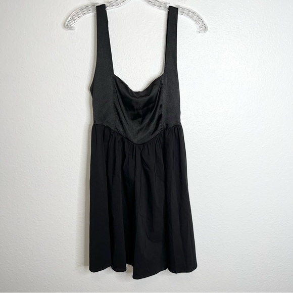 Zara Dress Women Small Black Satin Top Fit & Flared Mini Sleeveless Square B26 - Picture 3 of 11